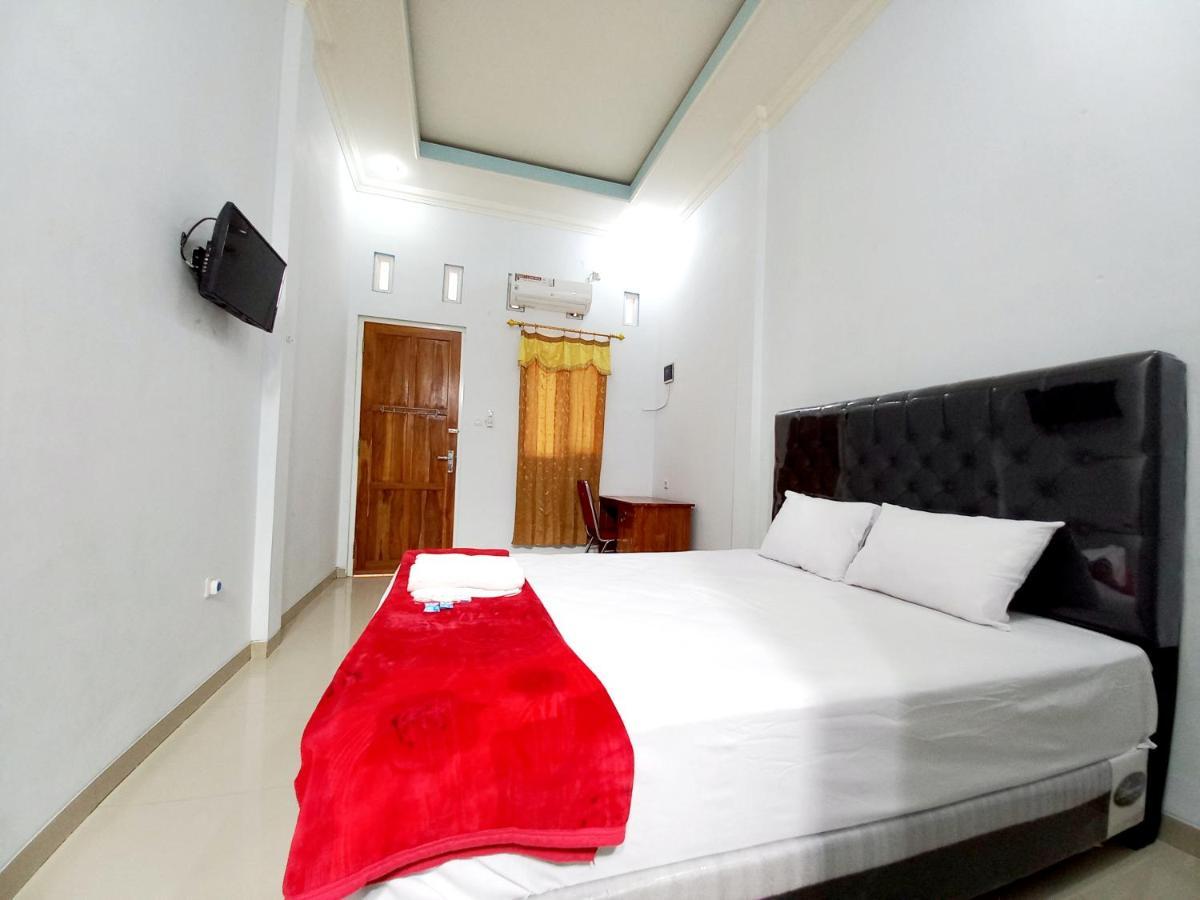 Отель Harmony House Syariah Near Alun Alun Pati Mitra Reddoorz Экстерьер фото