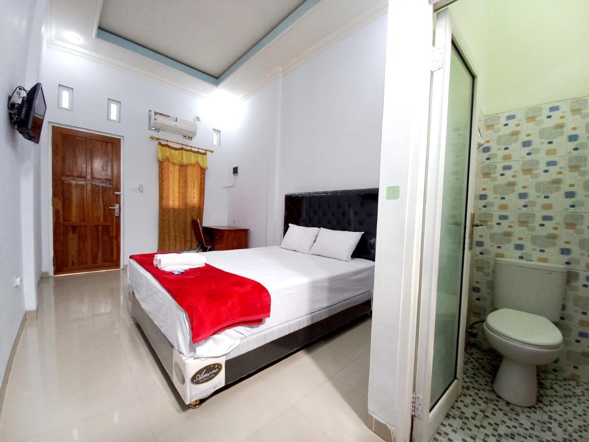 Отель Harmony House Syariah Near Alun Alun Pati Mitra Reddoorz Экстерьер фото